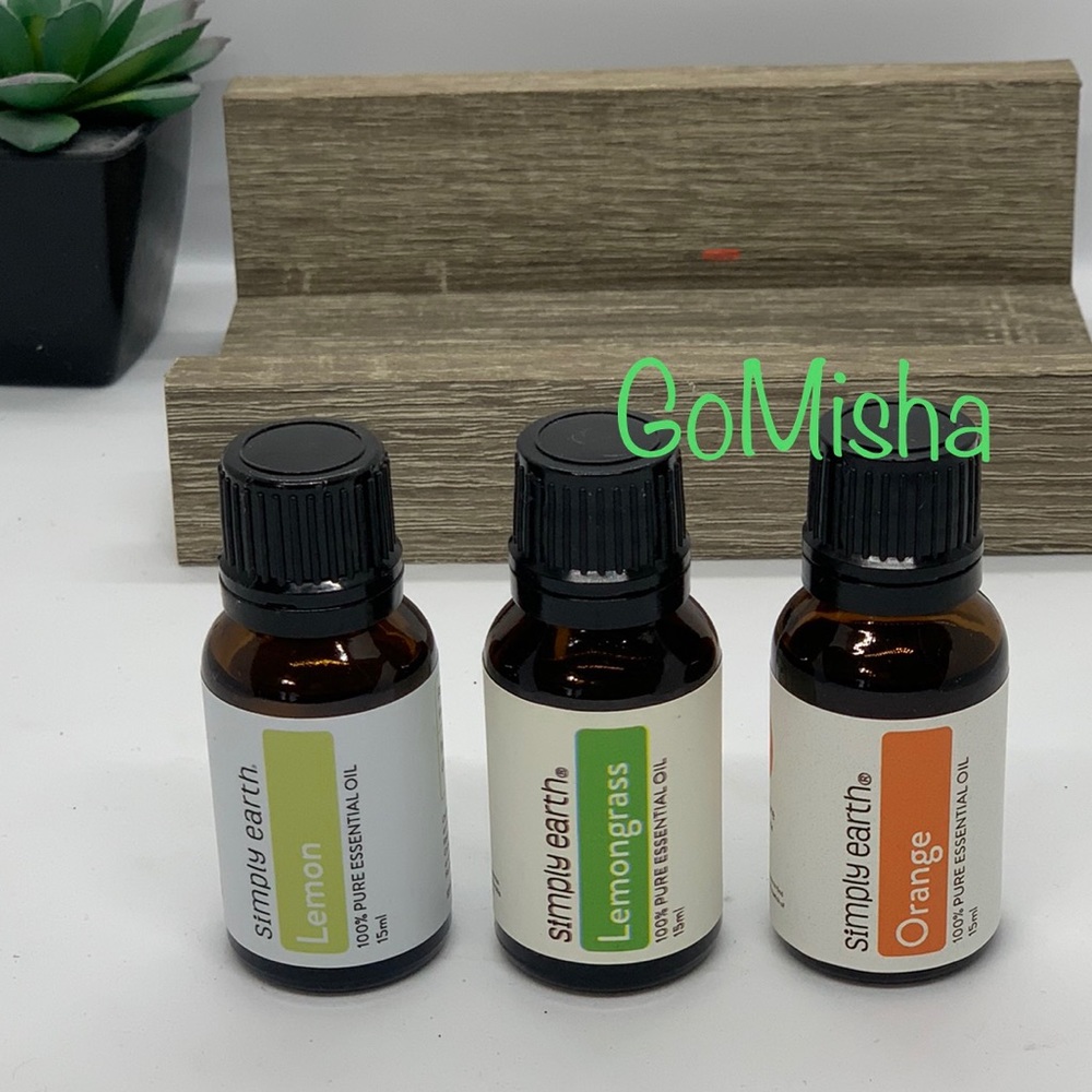 Simply Earth Essential Oil 15ml NIB Sealed